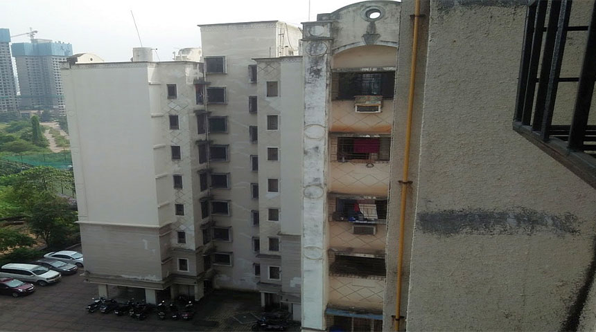 Dental Clinic in a Residential Flat; Persistent Leakage Issues
