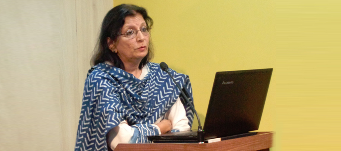 Kunti Oza motivates young students for a cleaner and greener environment