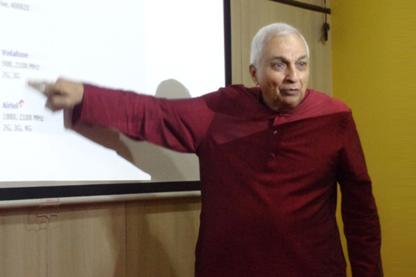 Tarang Sanchar portal for mobile radiation: The Truth by Prakash Munshi