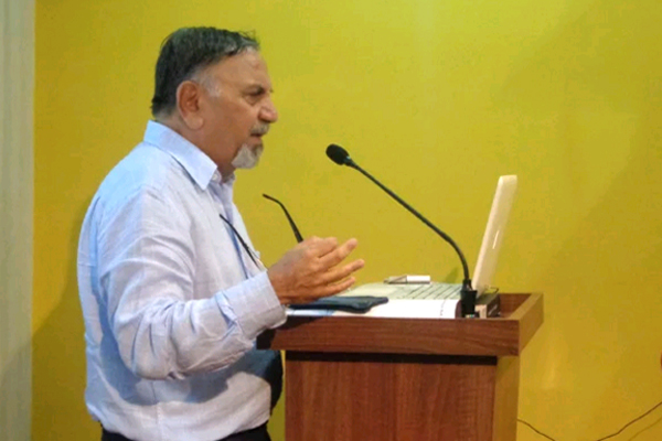 'You own the information under RTI,' Shailesh Gandhi tells youngsters