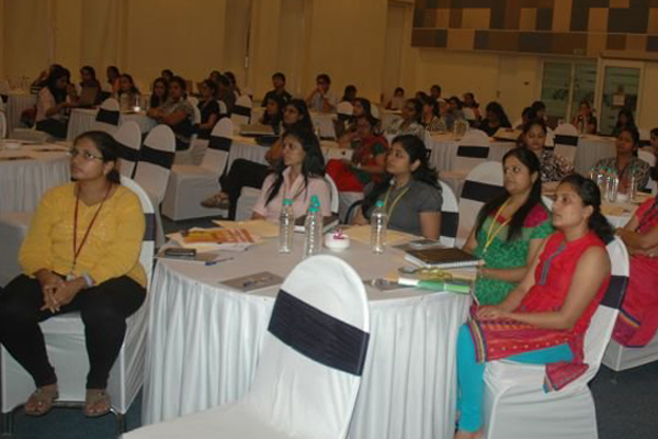 Safe and smart financial planning for working women